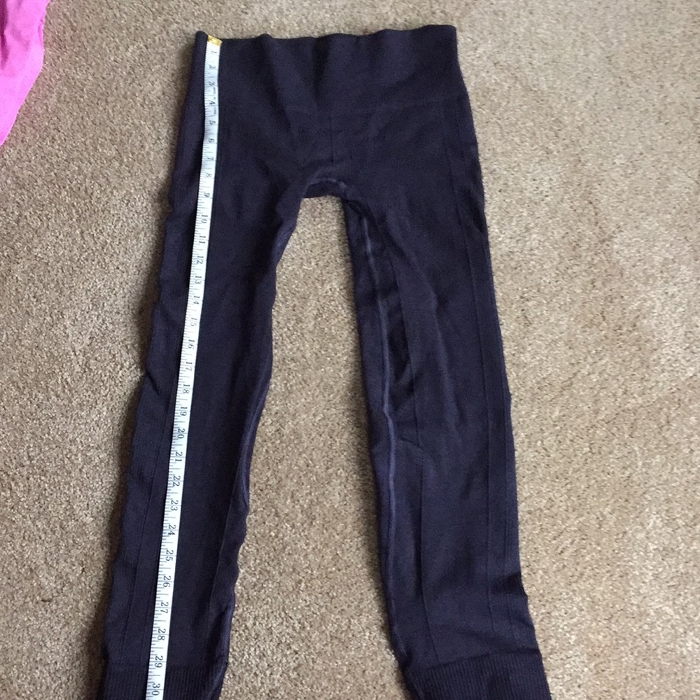 ❌SOLD❌ Size 6 ebb to street plum colored Lulu